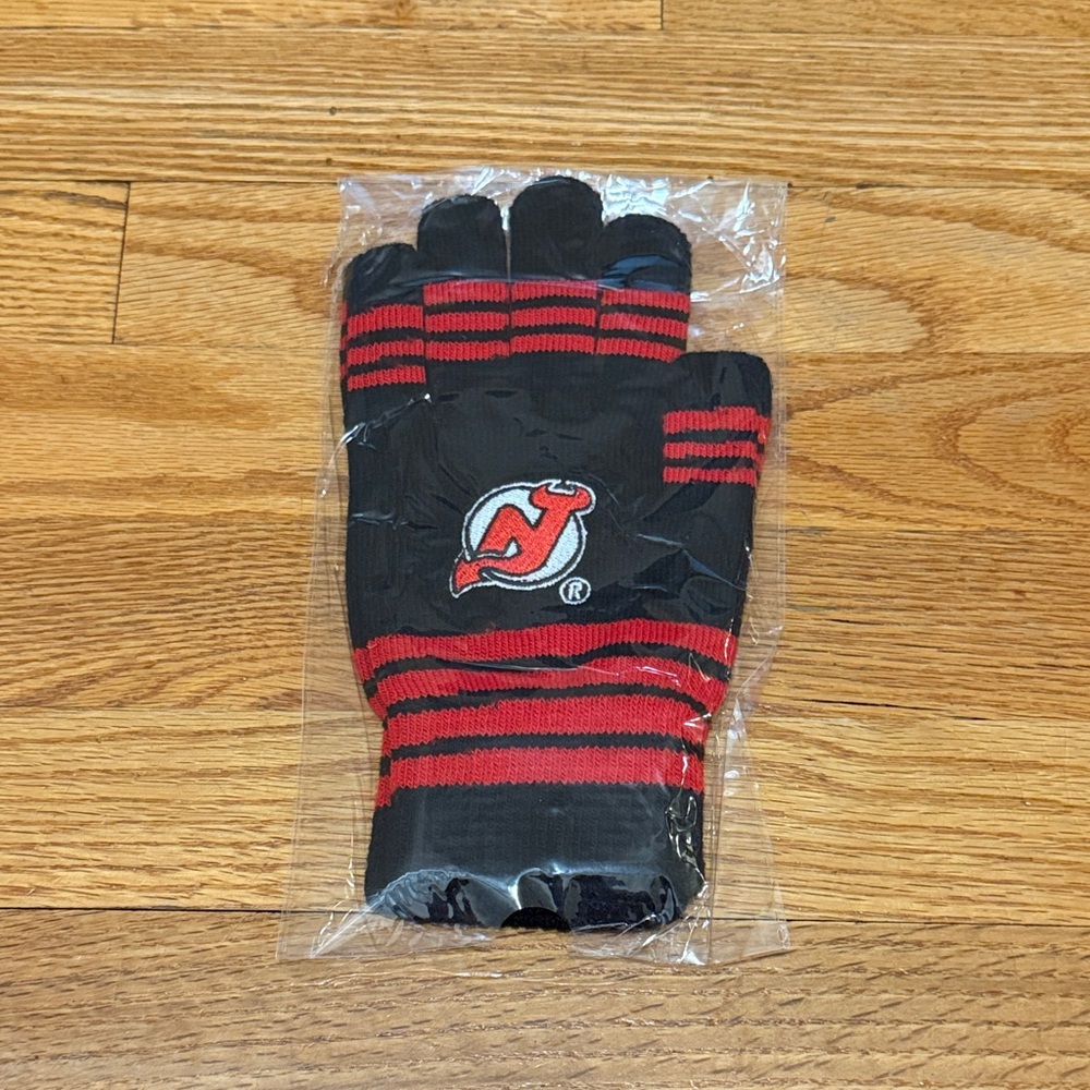 New Jersey Devils Knit Gloves